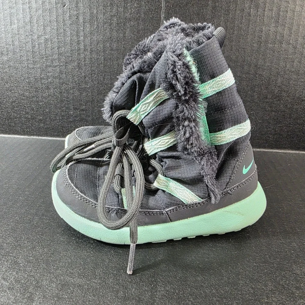 Nike Roshe One Hi Flash GS Black Green Glow 859416-002 Kids Size 9C Boots